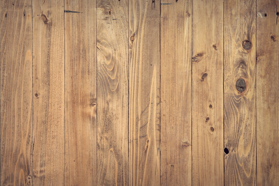 Ako ošetriť a oživiť drevené povrchy?